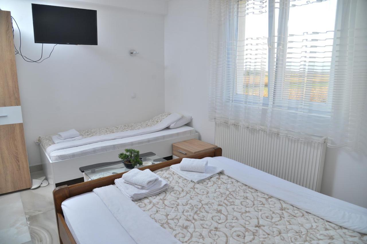 Mesecev Konak Nis Exterior foto