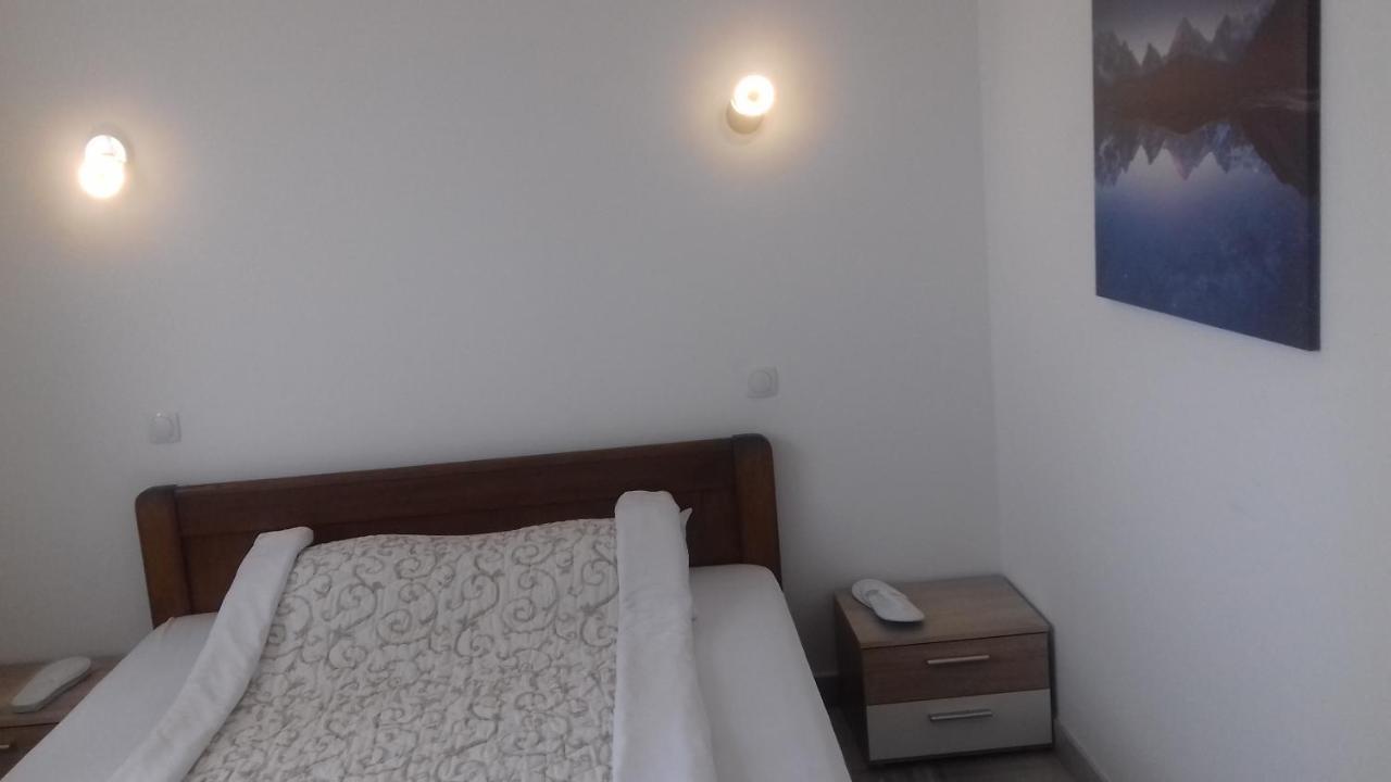 Mesecev Konak Nis Exterior foto